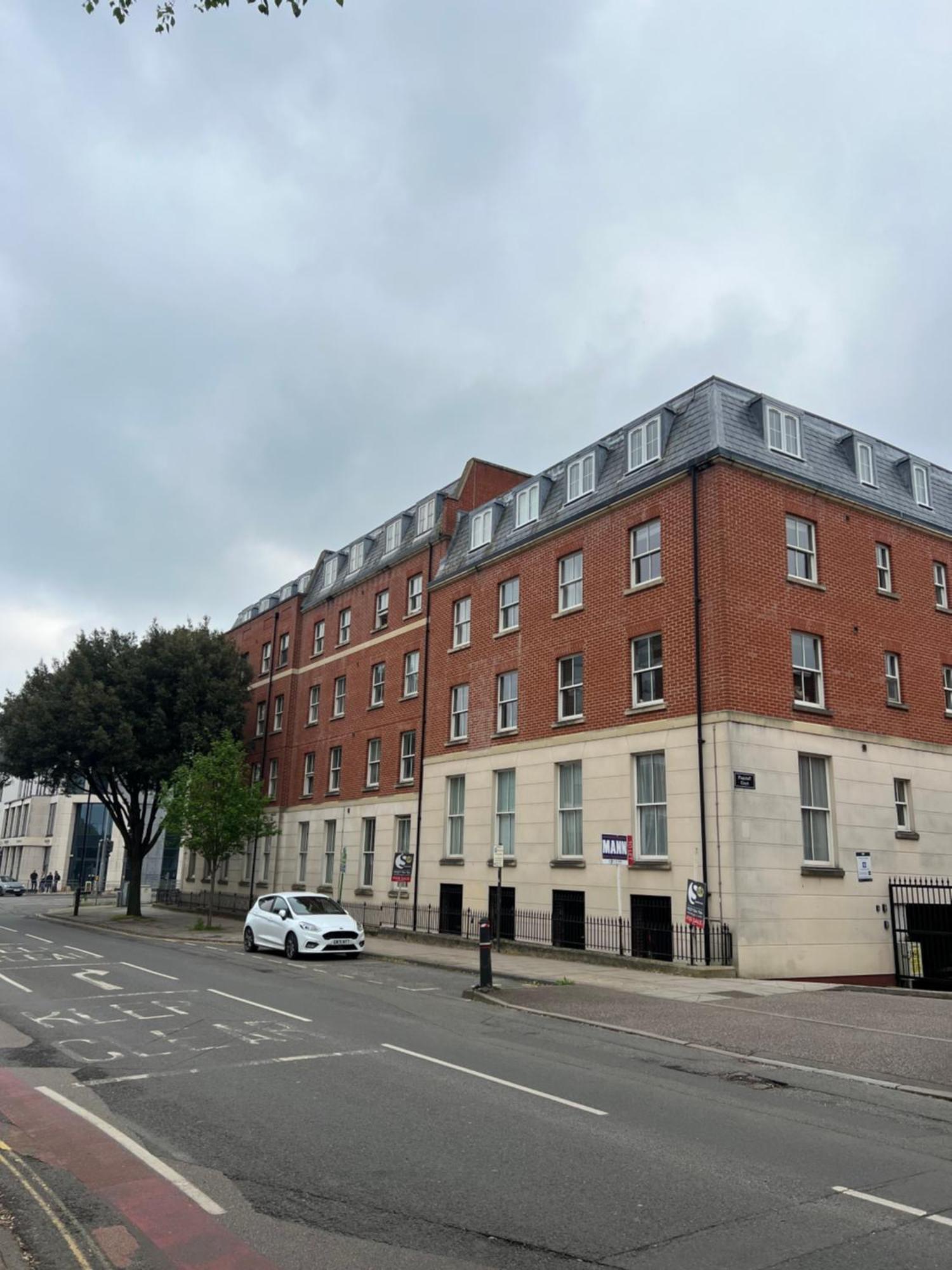 Broadway'S Canterbury City Escape Exterior foto